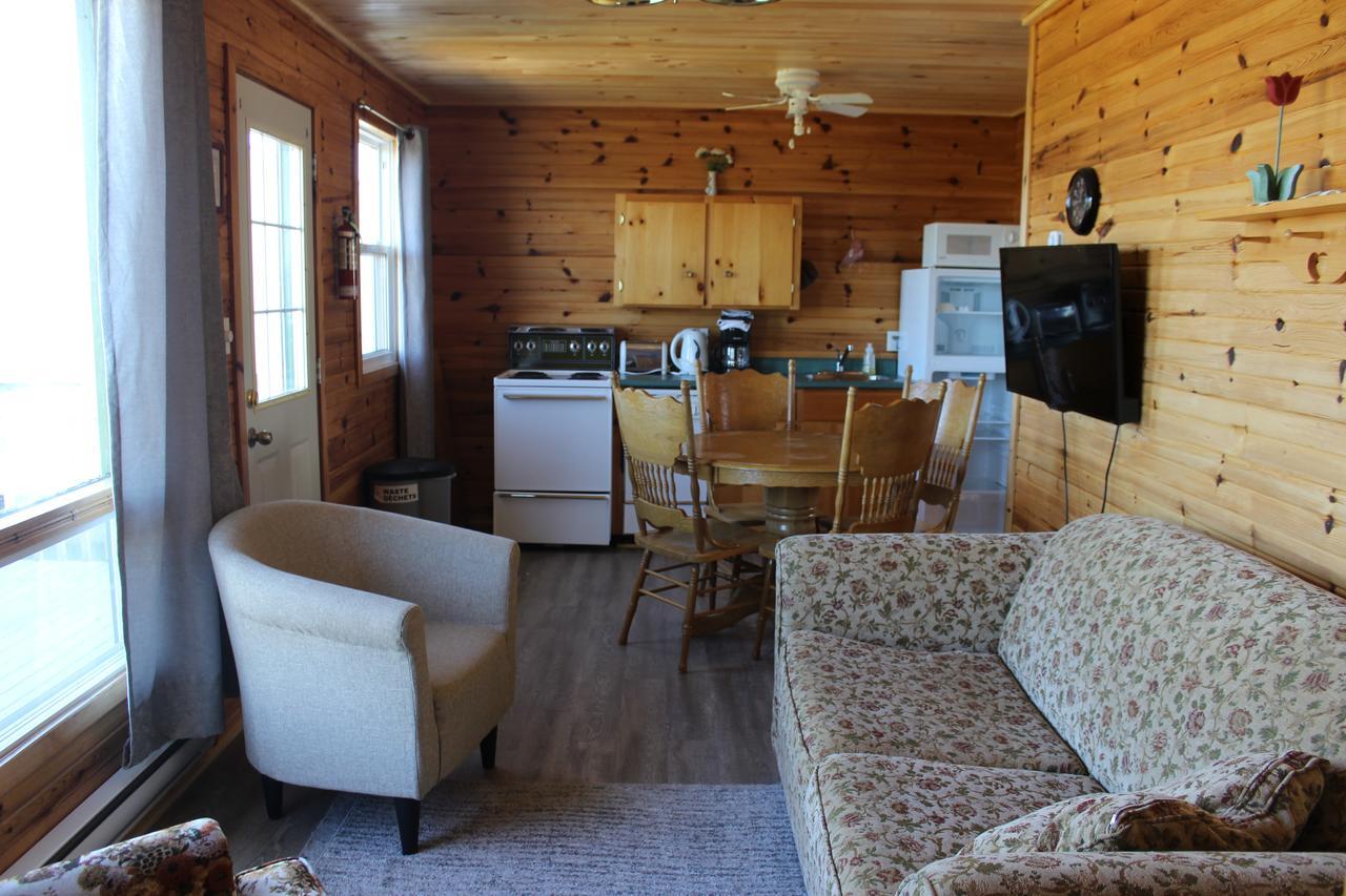 Chalets Grand Pre Cottages North Rustico Exterior photo